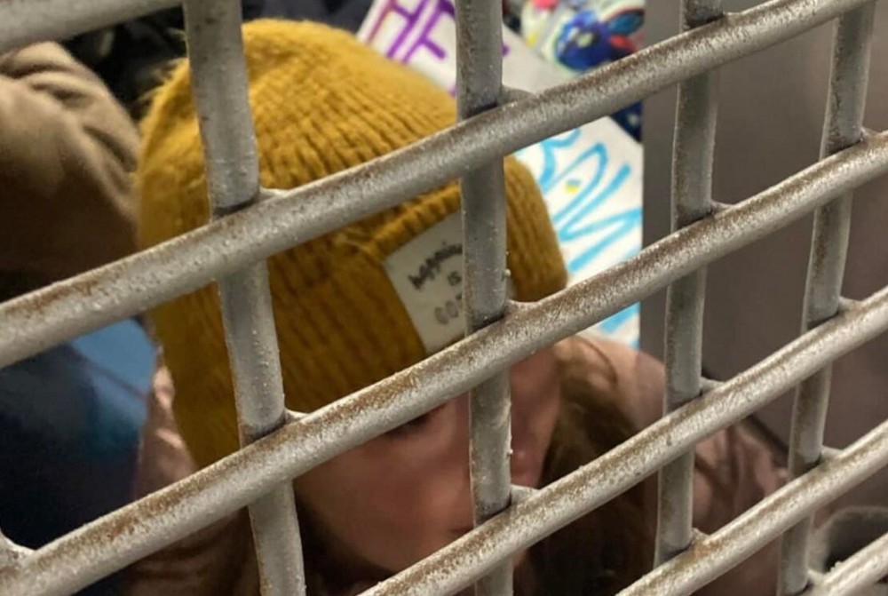 Trei elevi din clasa a VIII-a riscă detenție pe viață în Rusia. FSB-ul i-a arestat